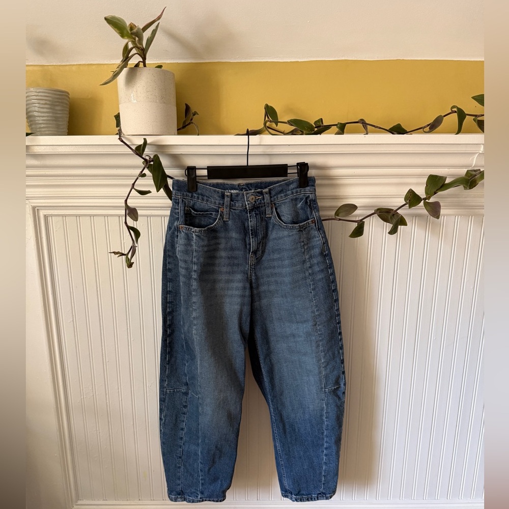 Old Navy Women's Barrel Leg Jeans - 0 short